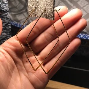 UO Geometric Hoop Earring